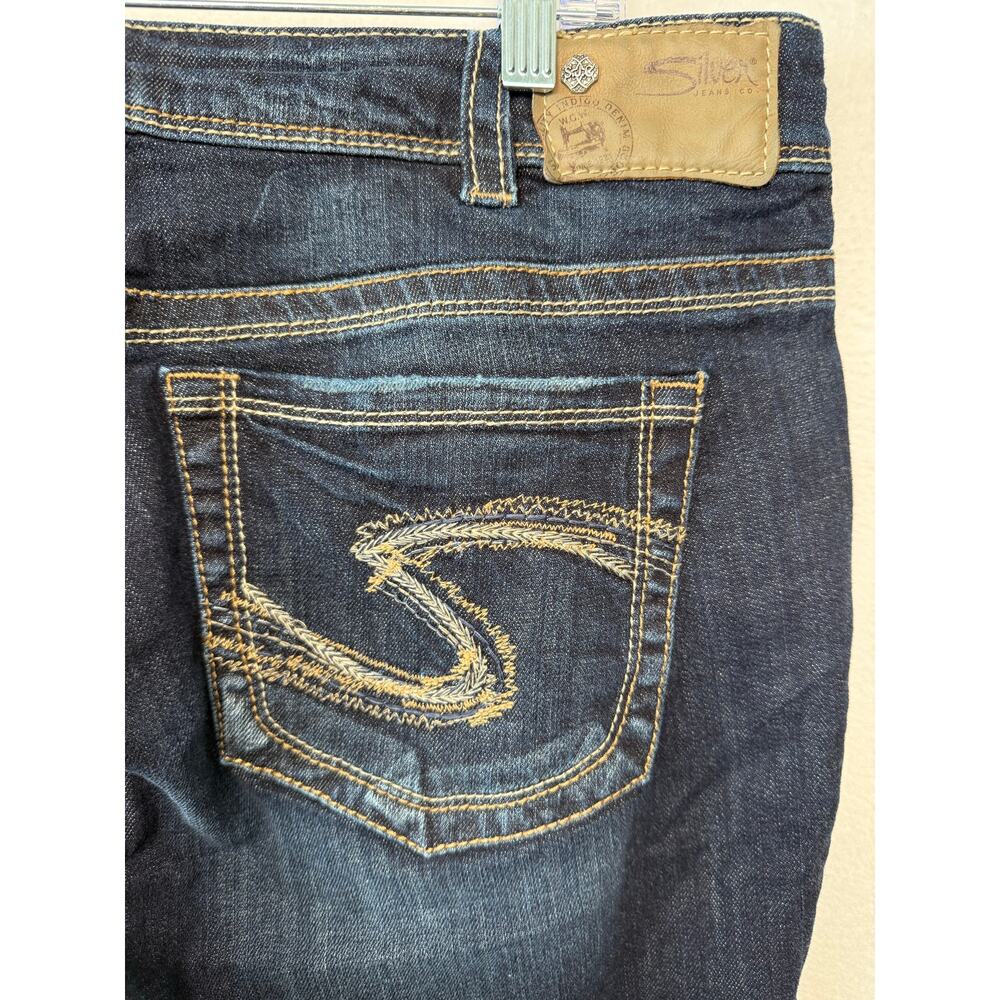 Silver Jeans Co Suki Mid Bermuda Denim Shorts, Size 16 - Picture 3 of 6